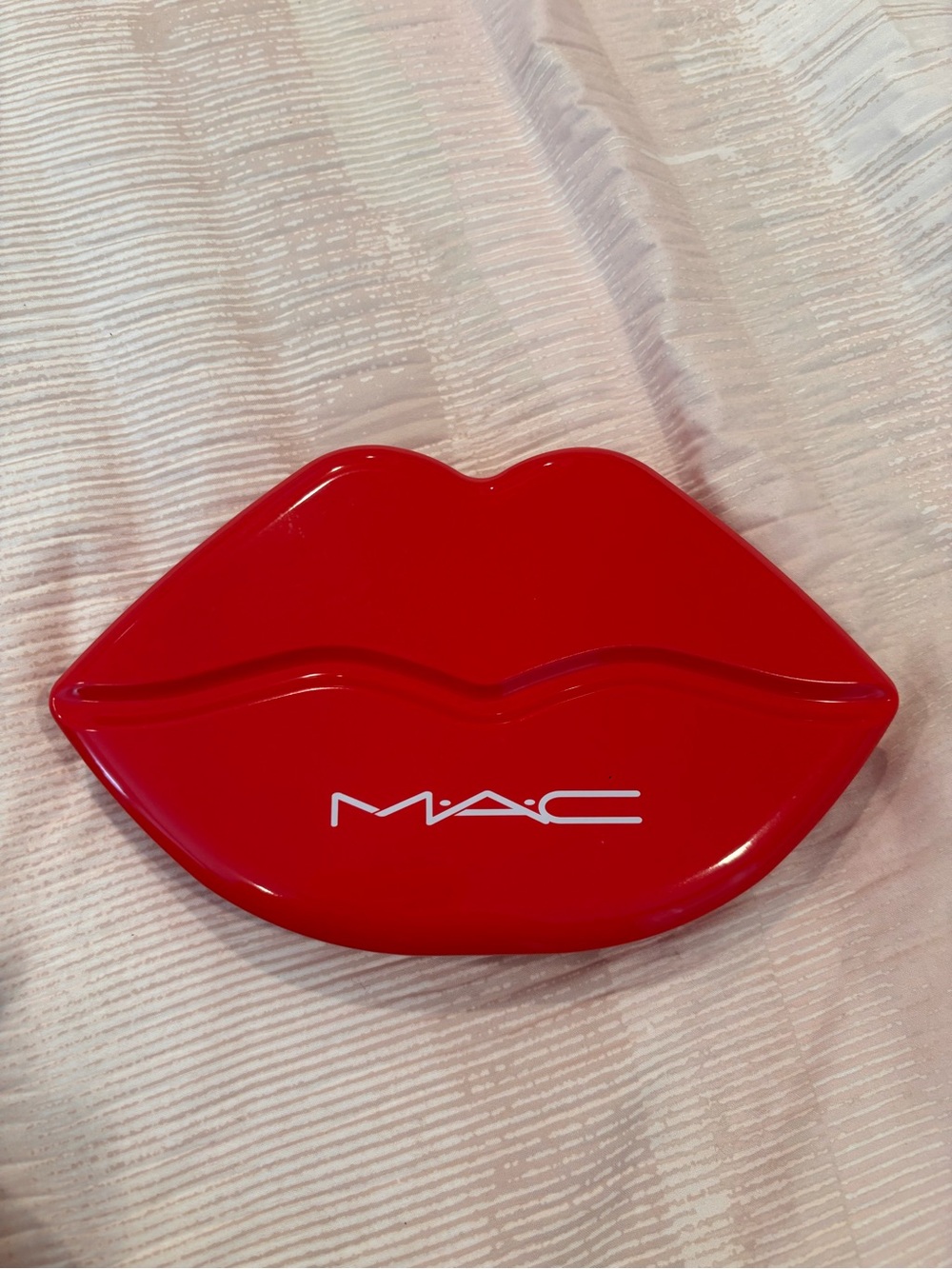 MAC Cosmetics Lip-Shaped Red Compact Case